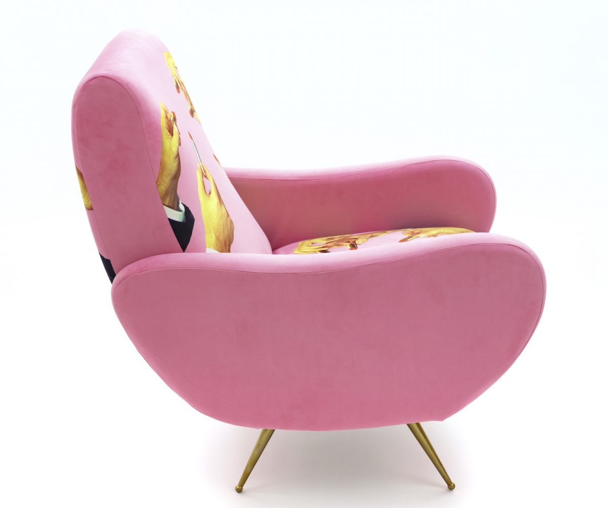 ''PINK LIPSTICKS'' Armchair - Image 3